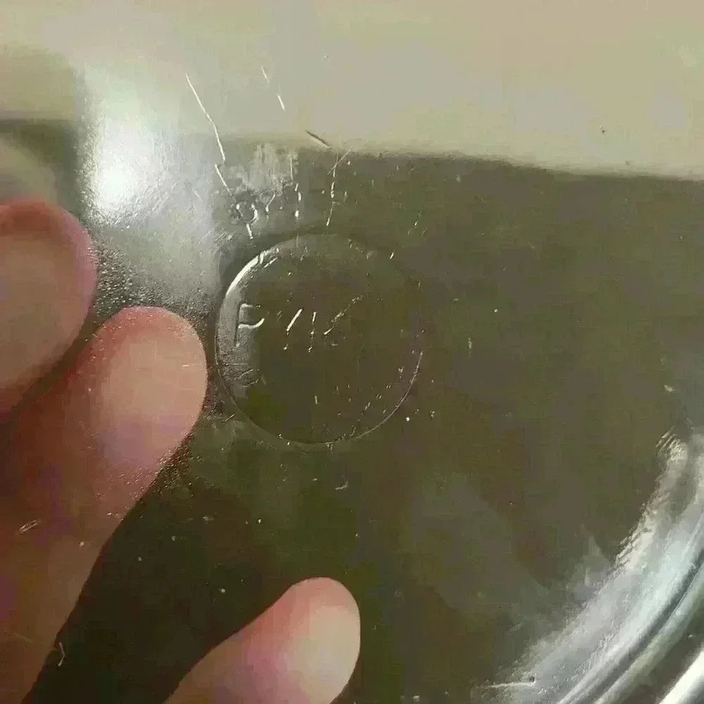 Vintage PYREX - Clear glass  with flowers etched on lid 023-623-B Base - Picture 7 of 7